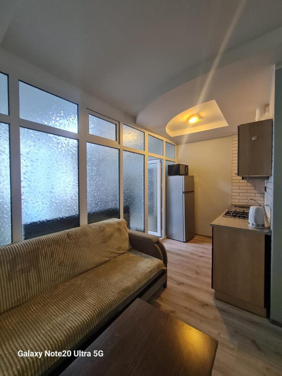 Yalcin Star Residence Apartment 300 Batumi Bagian luar foto